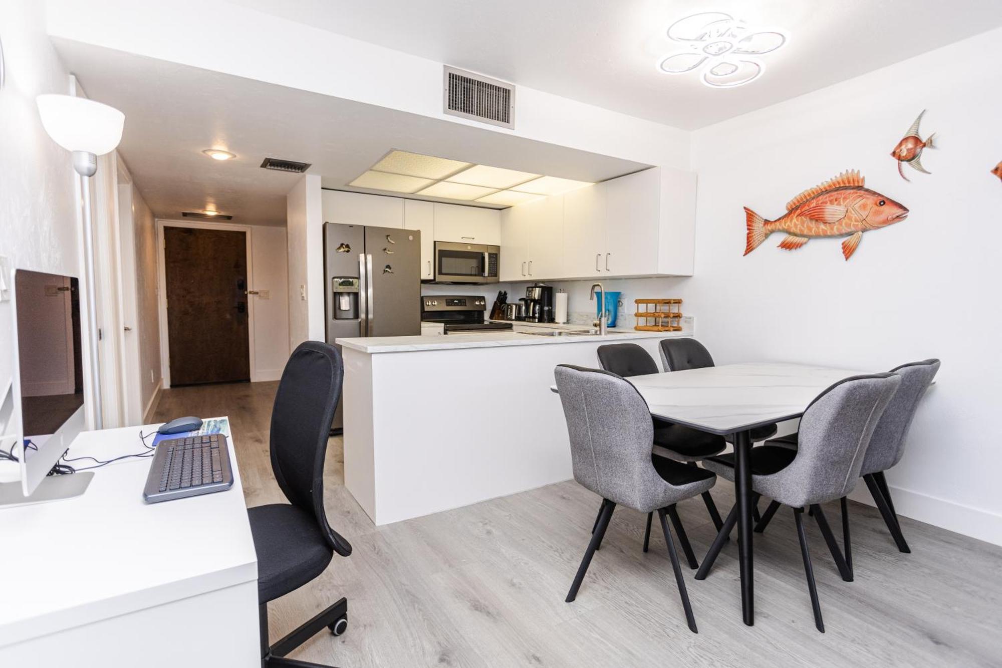 Bass & Sun Condominium 2/2 Bedroom เคลวิสตัน ห้อง รูปภาพ